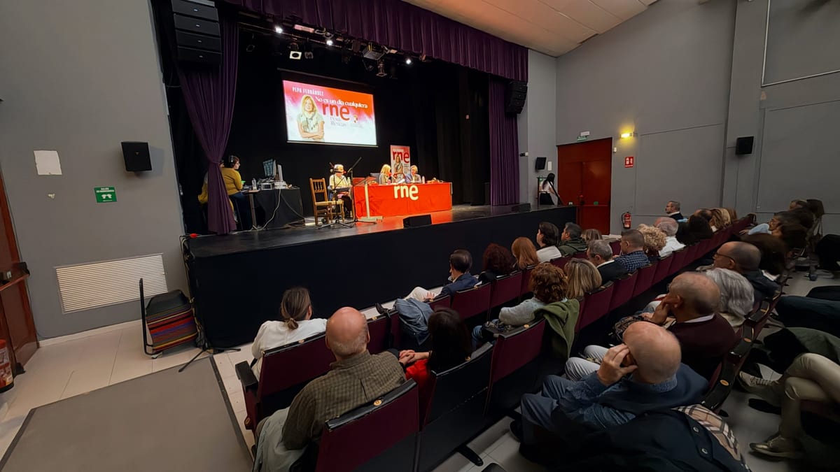Estudio de grabación y emisión del programa No es un día cualquiera de Radio Nacional en la Casa de la Cultura de Illescas