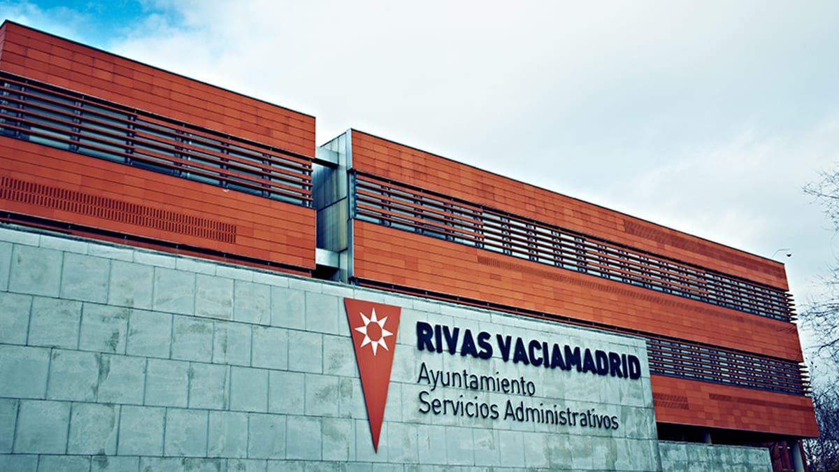 Fachada posterior del Ayuntamiento de Rivas Vaciamadrid