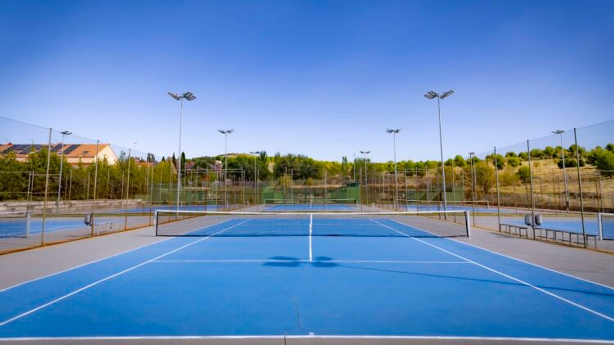 Pistas de tenis del polideportivo Parque del Sureste en Rivas Vaciamadrid durante las obras de adecuación