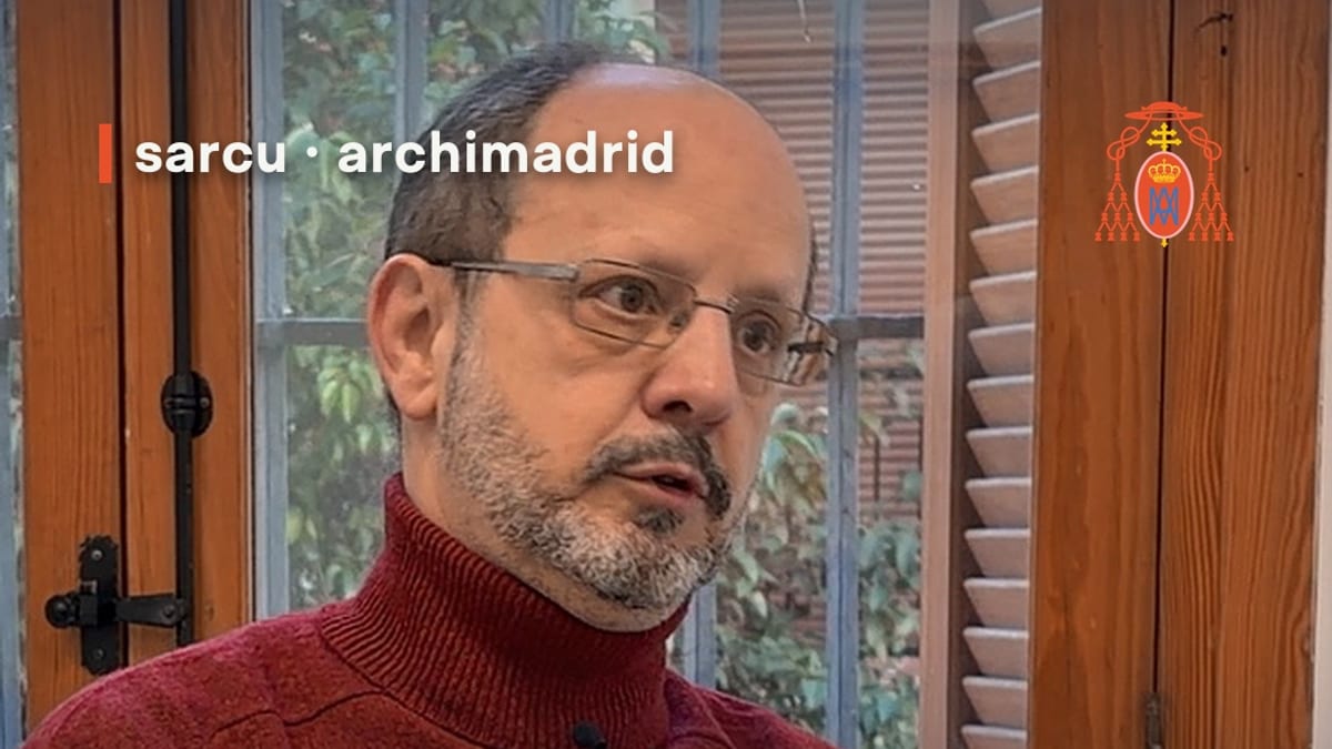 Ignacio María Fernández de Torres, sacerdote del SARCU, durante una entrevista sobre su trabajo pastoral en pandemia