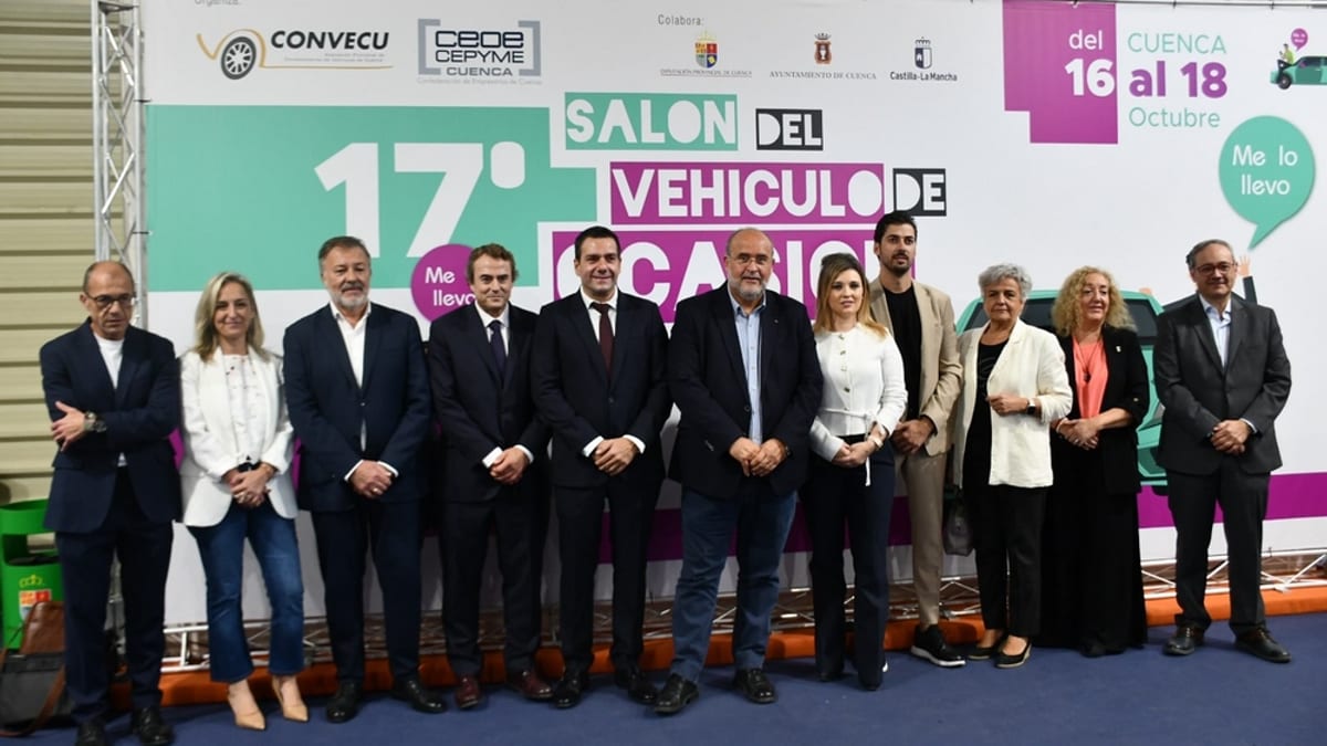 Inauguración del 17º Salón del Vehículo de Ocasión en el recinto ferial de La Hípica de Cuenca con autoridades municipales y autonómicas