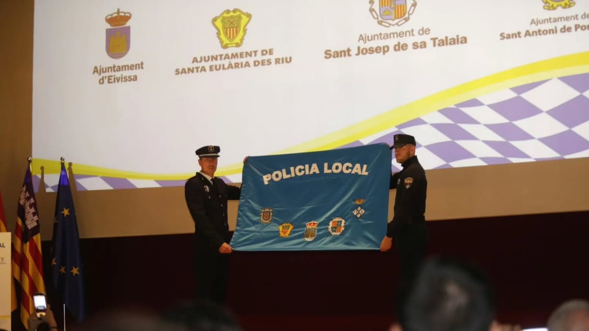 Acte de reconeixement a la dedicació i servei de les policies locals d'Eivissa en la XIX Diada celebrada a Sant Antoni