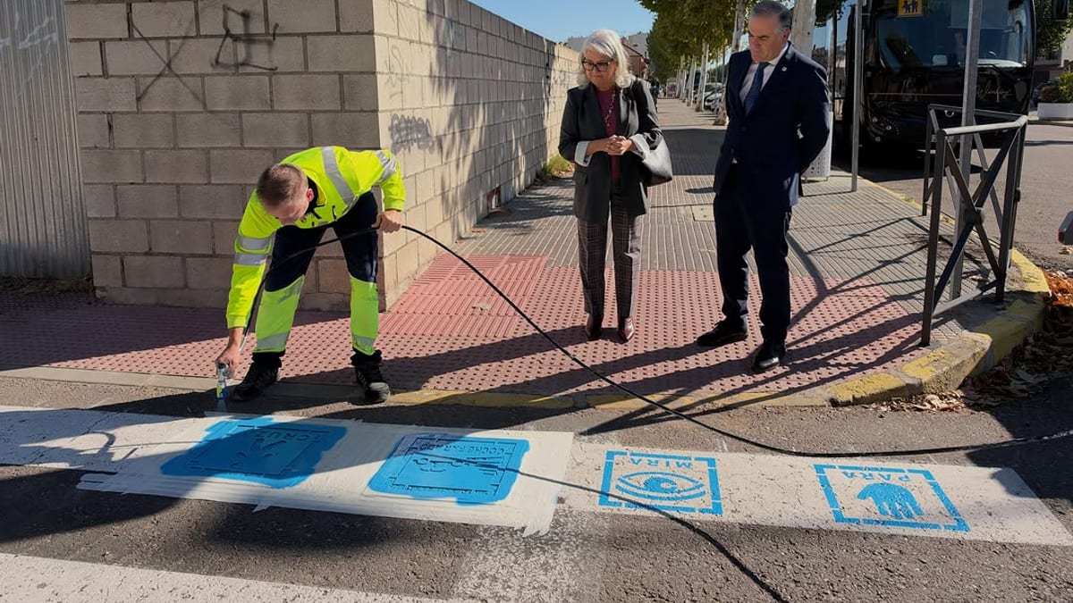 Señalización accesible de paso de peatones en Talavera de la Reina con el Ayuntamiento impulsando la mejora