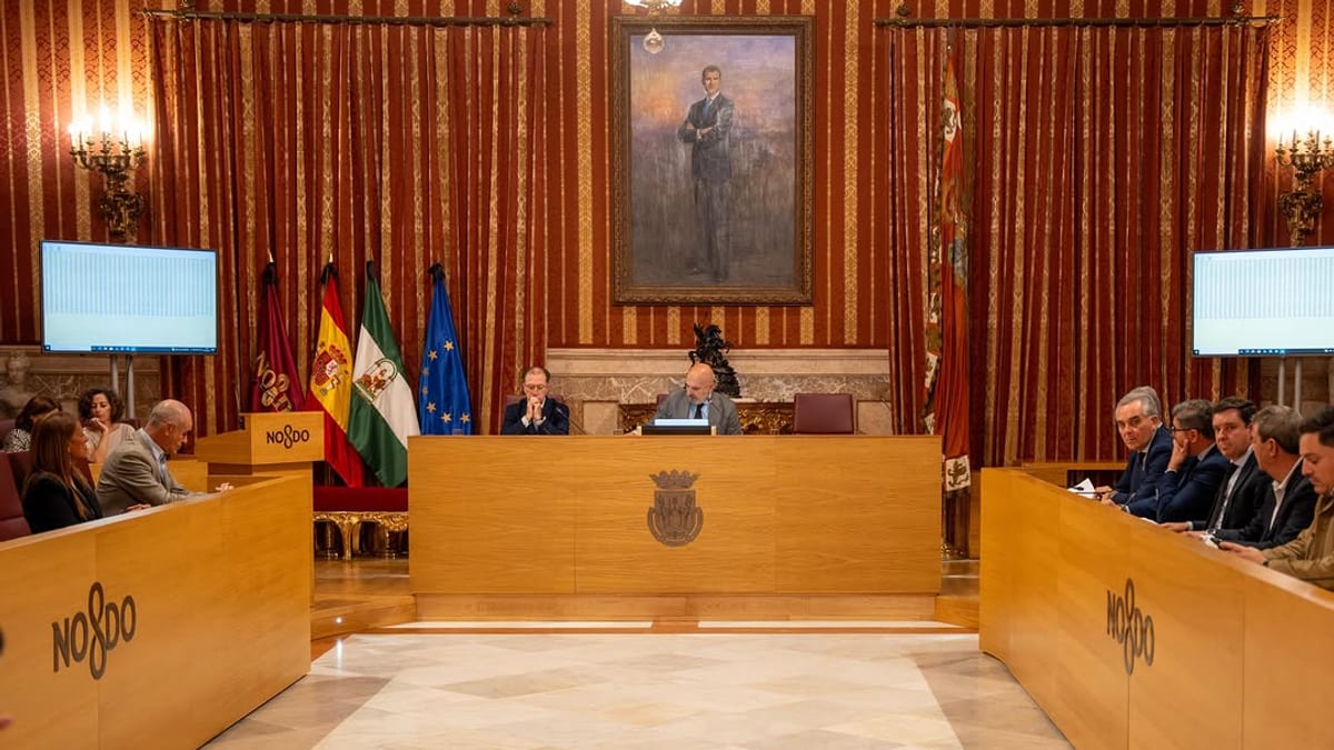 Cartel informativo del Ayuntamiento de Sevilla sobre el sorteo de miembros de mesa electoral para las elecciones generales del 29 de noviembre