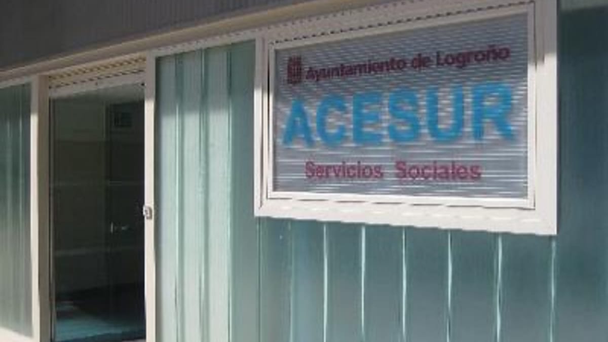 Cartel informativo del taller para familiares de personas en situación de dependencia organizado por el Ayuntamiento de Logroño