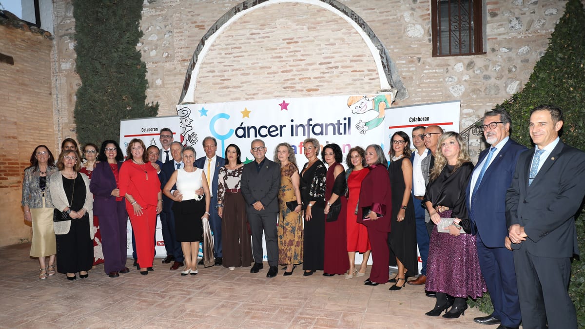 III Gala Benéfica de AFANION en Toledo con participantes y colaboradores en apoyo al cáncer infantil