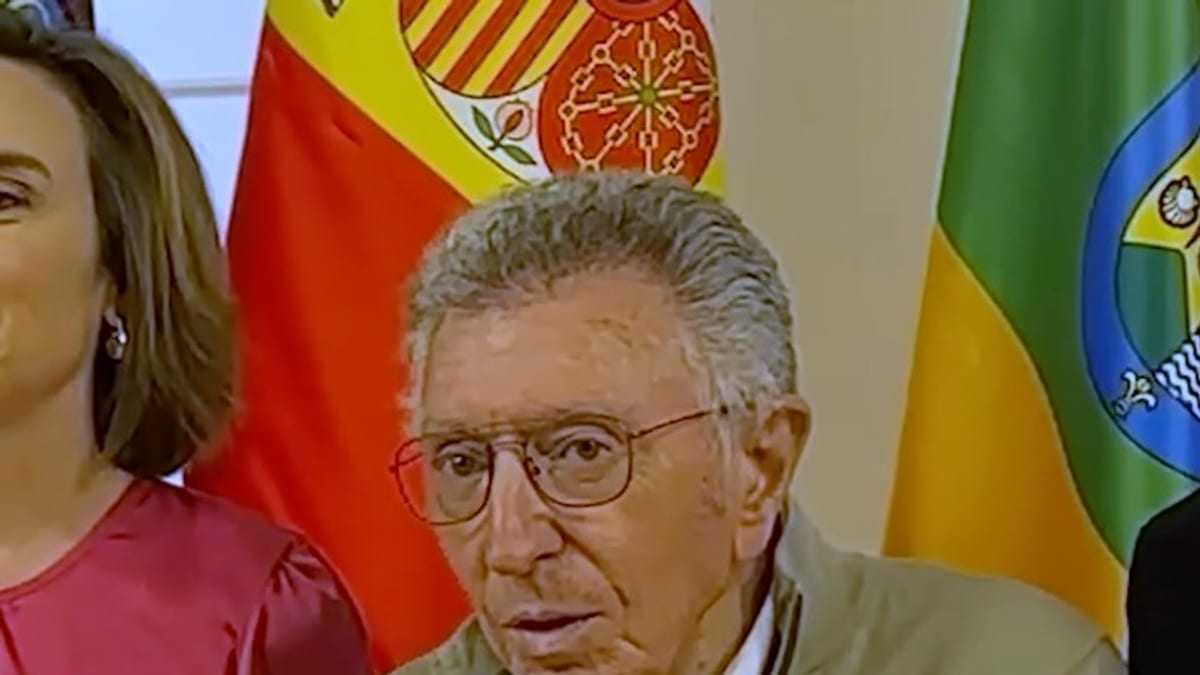 Acto de apertura del nuevo curso de la Universidad Popular de Logroño en el Auditorio Municipal
