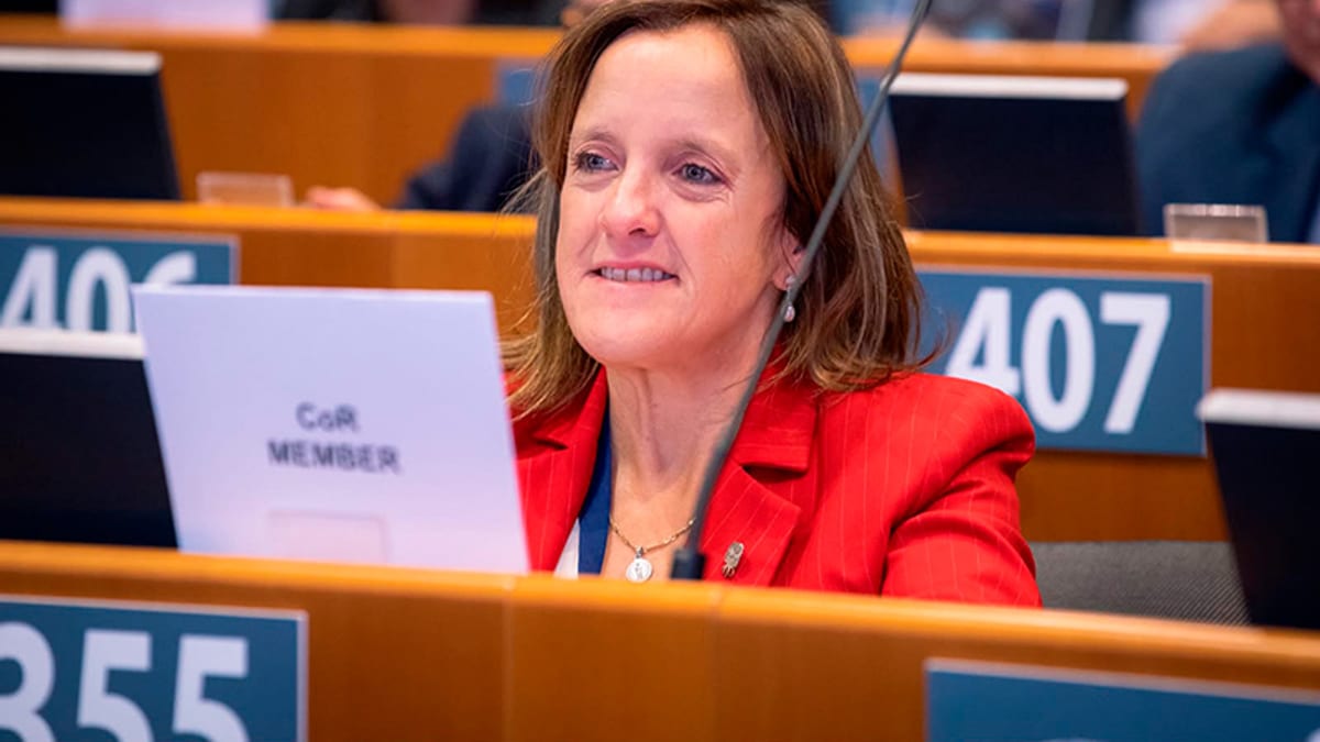 Isabel Urrutia en la reunión de la Mesa del Comité de las Regiones en Bruselas