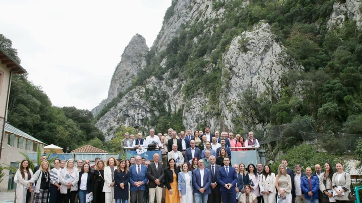 Isabel Urrutia, consejera de Presidencia de Cantabria, en la apertura de la Asamblea de la Federación de Municipios