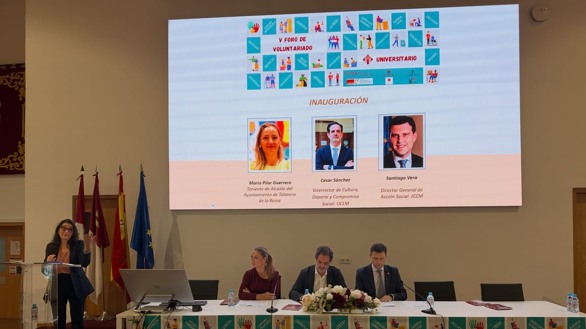 María Pilar Guerrero, Teniente de Alcalde de Talavera de la Reina, en la inauguración del V Foro de Voluntariado Universitario de la UCLM