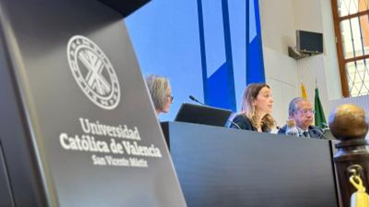Nuria Martínez, Consellera de Justicia, durante la inauguración de las V Jornadas Pro-Libertad en la Universidad Católica de Valencia
