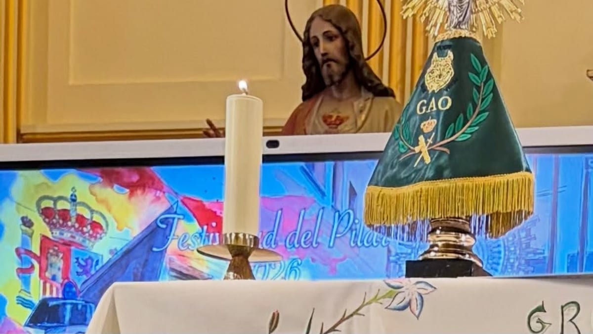 Miembros del Grupo de Apoyo Operativo de la Guardia Civil durante la celebración de la Virgen del Pilar en Valdemoro