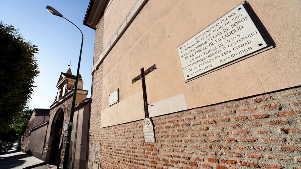 Fachada del Convento de Santa Teresa en Valladolid