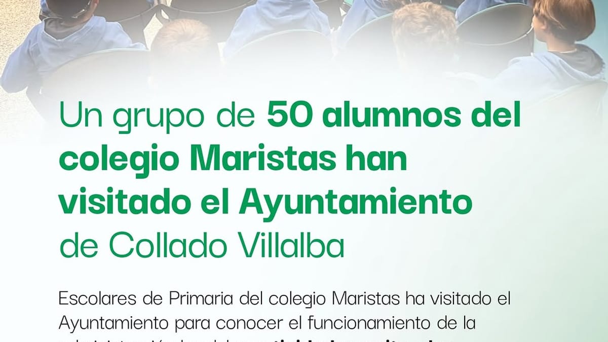 Grupo de 50 alumnos de Primaria del colegio Maristas durante su visita al Ayuntamiento de Collado Villalba