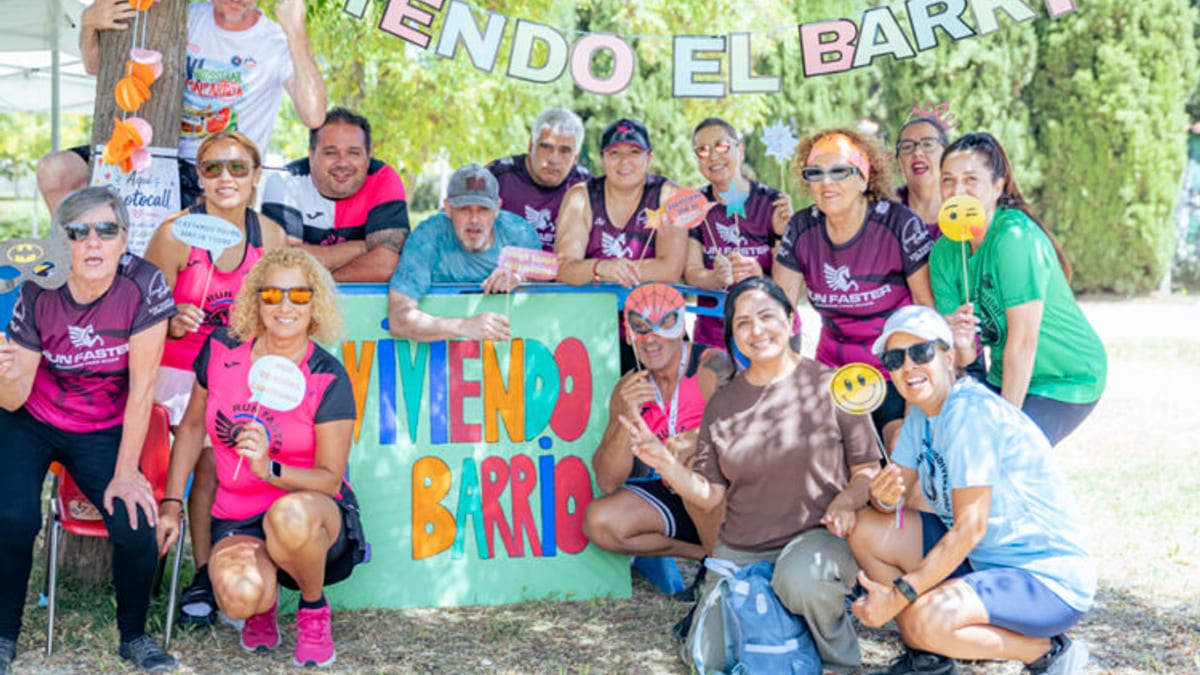 Fiesta de encuentro vecinal 'Viviendo el barrio' en el parque Rafael Canogar de Rivas Este