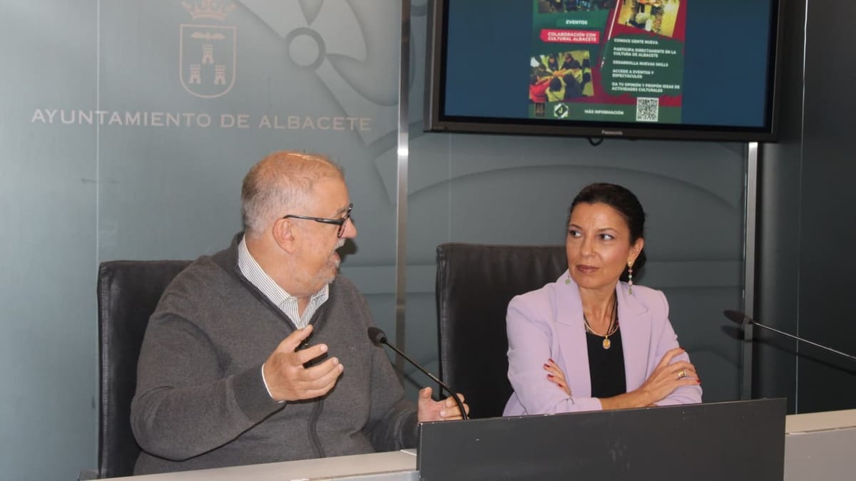 Cartel del programa de voluntariado cultural joven del Ayuntamiento de Albacete, con convocatoria para jóvenes de 14 a 30 años y eventos culturales