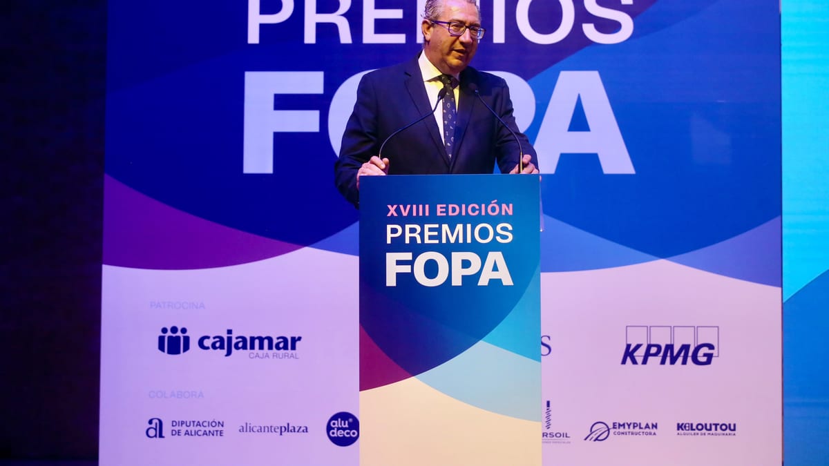 Toni Pérez inaugura la XVIII edición de los Premios FOPA en el ADDA de Alicante