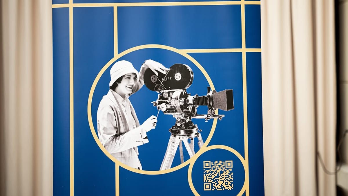 Cartel de la XXIV Muestra de Cine Mujeres en Escena, certamen de cine que visibiliza la igualdad de género