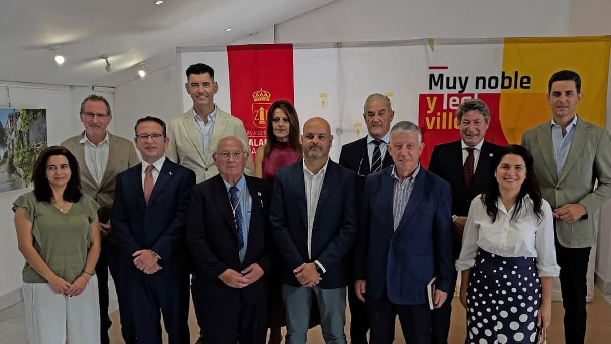Acto de homenaje a Honorio Cornejo Carvajal en Zalamea la Real con presencia del diputado de Infraestructuras