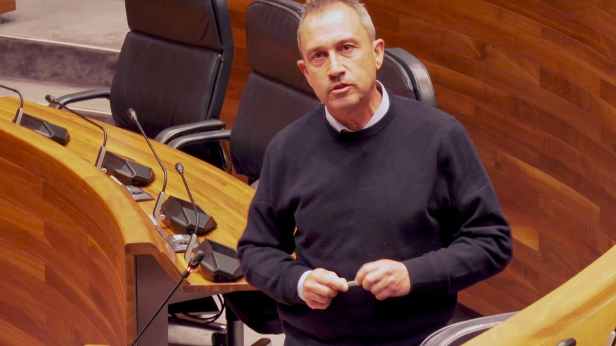 Zapico durante declaraciones sobre la Ley de Vivienda de Asturias